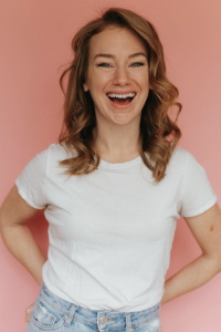 Lindsey Middle's Headshot